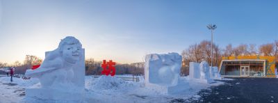 劳动公园大雪人