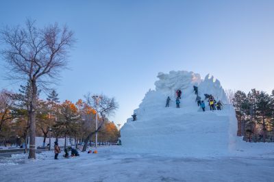 建设中的太阳岛雪博会4