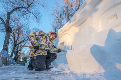 建设中的太阳岛雪博会4