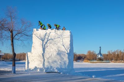 建设中的太阳岛雪博会5