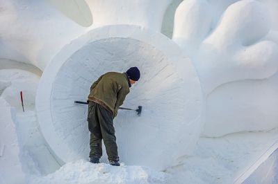 建设中的太阳岛雪博会5