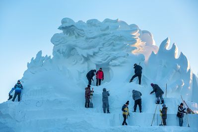 建设中的太阳岛雪博会6