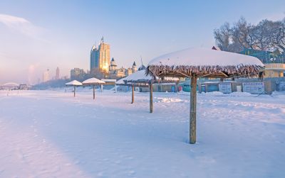 冬季松花江畔冰雪景观夕阳