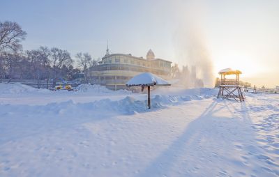 冬季松花江畔冰雪景观夕阳