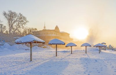 冬季松花江畔冰雪景观夕阳
