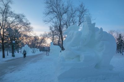 太阳岛雪博会雪雕持续上新1