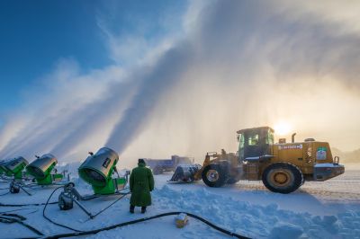 太阳岛雪博会雪雕造雪