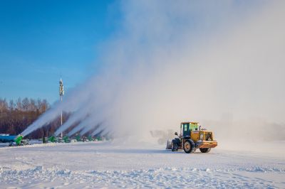 太阳岛雪博会雪雕造雪