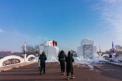 太阳岛雪博会门前