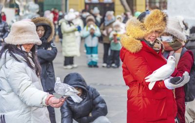 中央大街游客火爆
