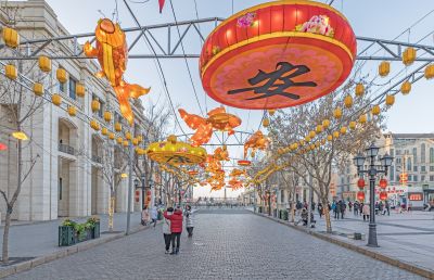 初春中央大街游人