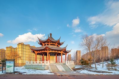 中国亭园春和景明
