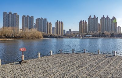 初春的体育公园