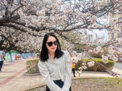 哈尔滨工程大学山杏花开市民拍照