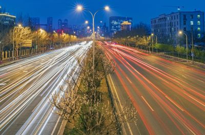 和兴路夜色春花