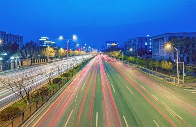 和兴路夜色春花