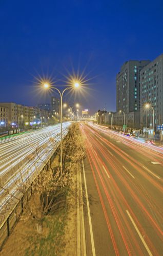 和兴路夜色春花