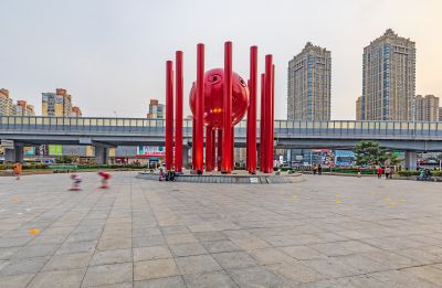 和兴路夜色春花