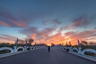 晨光中的太阳岛1