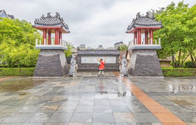 雨中的金河公园
