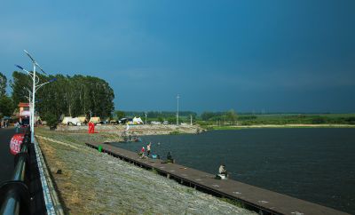 平房区天龙湖景区