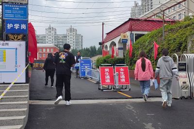 2024年中考市十三中学校考场