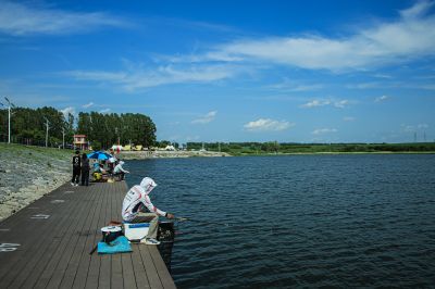 平房区天龙湖景区掠影