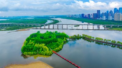 一湖三岛