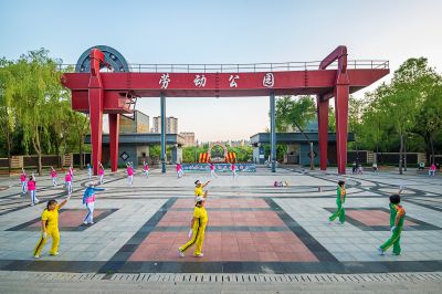 彩色的劳动公园1