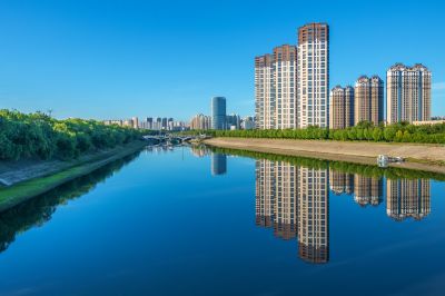 友谊西路江畔晨景