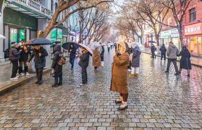 冬雨中的中央大街 