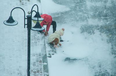 哈尔滨.冬雪 雪中行人