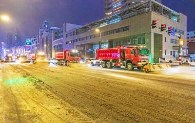 道里区雪后夜色 