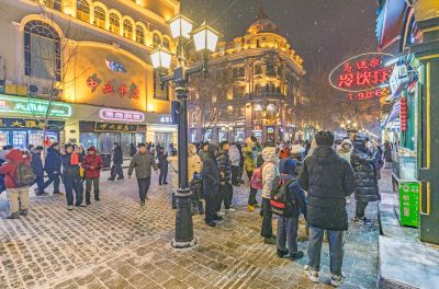 中央大街雪后夜色