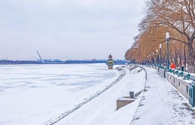 雪后的松花江畔 九站公园