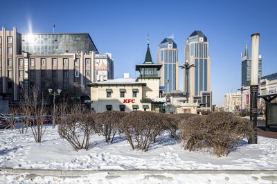 雪后哈尔滨南岗黄房子