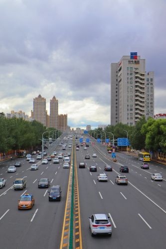 城市