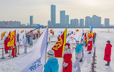 第五届哈尔滨采冰节