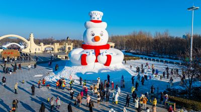 太阳岛大雪人雪人先生