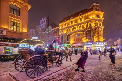 雪夜中央大街