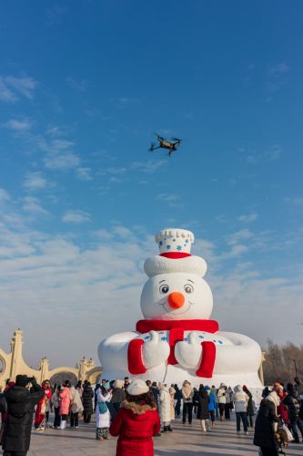 大雪人雪人先生打卡点