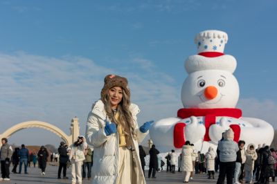 大雪人雪人先生打卡点