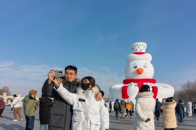 大雪人雪人先生打卡点
