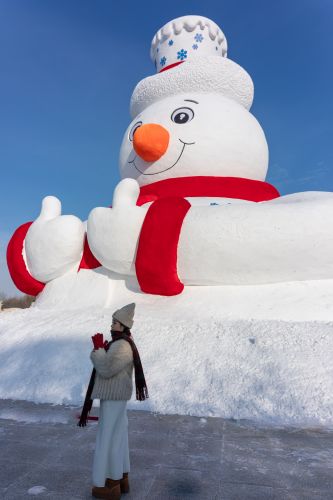 大雪人雪人先生打卡点