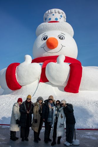 大雪人雪人先生打卡点