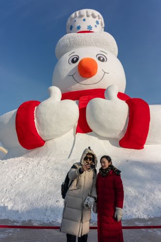 大雪人雪人先生打卡点