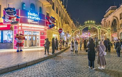 2025年流光溢彩的中央大街夜色