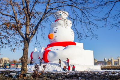 太阳岛雪人先生制作中