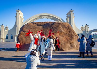 太阳岛雪人先生制作中