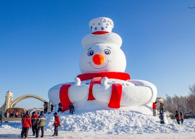 太阳岛雪人先生制作中